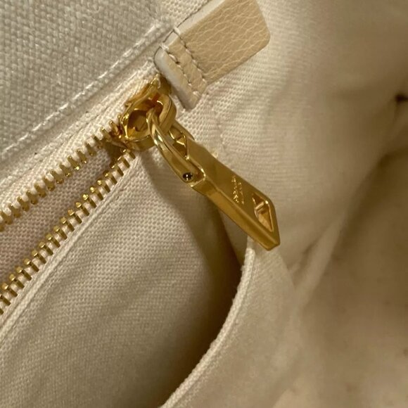 PRADA Logo Plate Canapa CANAPA Hand Bag - Picture 12 of 15